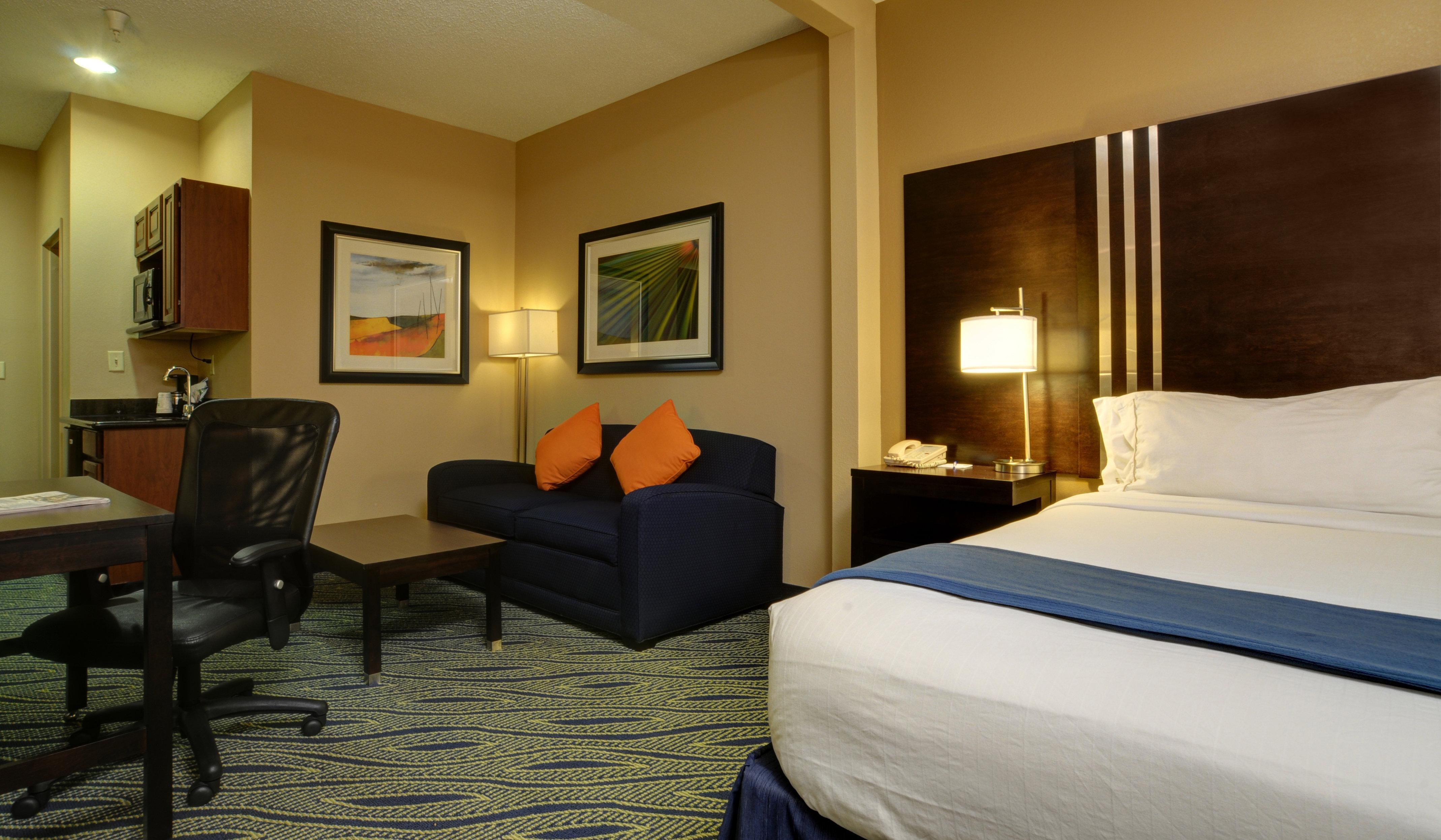 Holiday Inn Express & Suites Midwest City By Ihg Extérieur photo