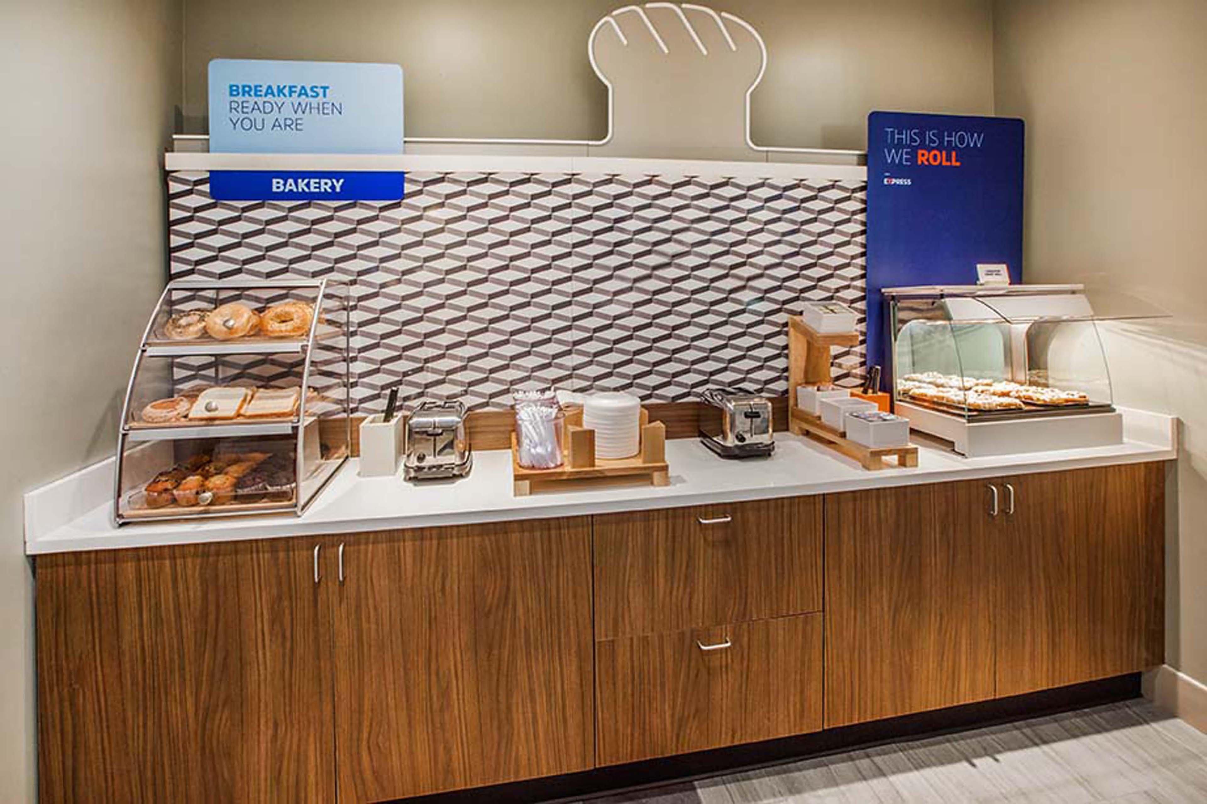 Holiday Inn Express & Suites Midwest City By Ihg Extérieur photo